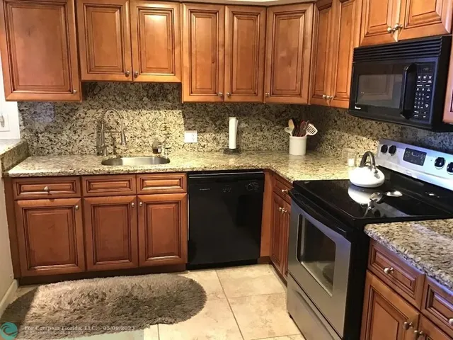 $1,850 | 2940 North Course Drive, Unit 608, Pompano Beach, FL 33069