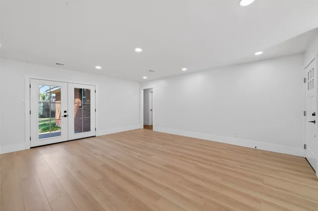 $3,000 | 9770 Cedardale Drive, Houston, TX 77055