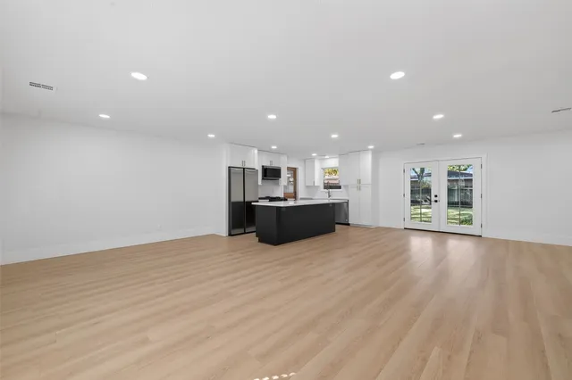 $3,000 | 9770 Cedardale Drive, Houston, TX 77055