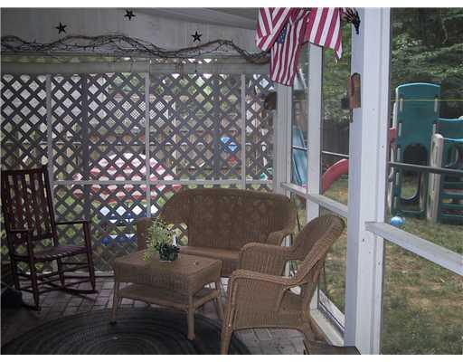 100 Crosslands Road Butler, PA 16002 - Photo 14 of 18 Patio/Deck.