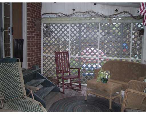 100 Crosslands Road Butler, PA 16002 - Photo 15 of 18 Patio/Deck.