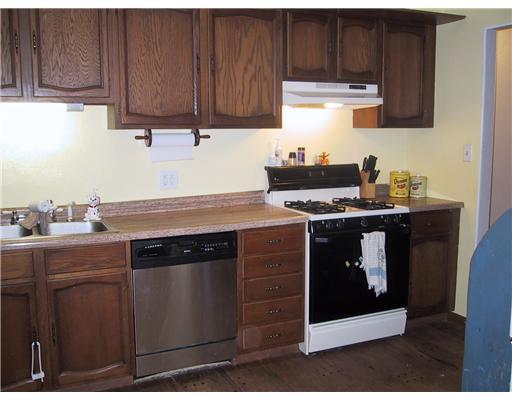 100 Crosslands Road Butler, PA 16002 - Photo 7 of 18 Kitchen.