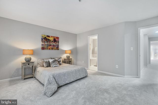 $555,000 | 5066 Donovan Drive, Alexandria, VA 22304