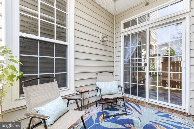 $555,000 | 5066 Donovan Drive, Alexandria, VA 22304