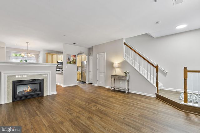 $555,000 | 5066 Donovan Drive, Alexandria, VA 22304