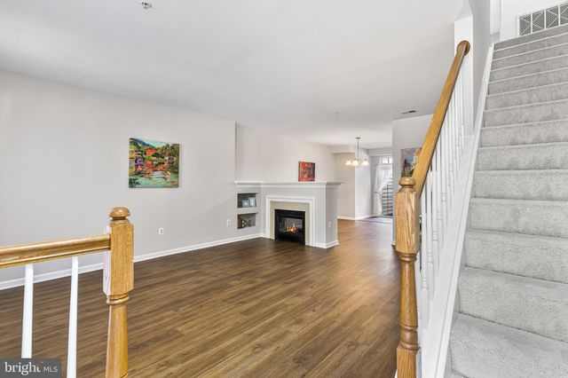 $555,000 | 5066 Donovan Drive, Alexandria, VA 22304