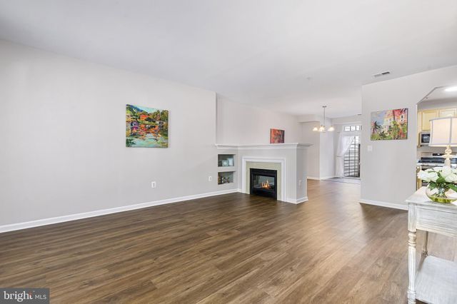 $555,000 | 5066 Donovan Drive, Alexandria, VA 22304