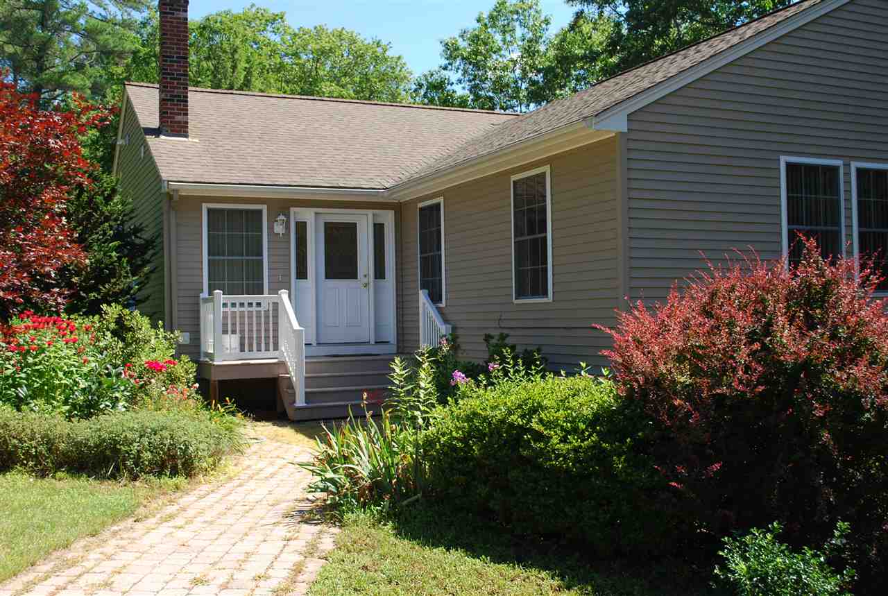 638 Scruton Pond Road Barrington, NH 03825 - Photo 3 of 27 Gallery Image 3
