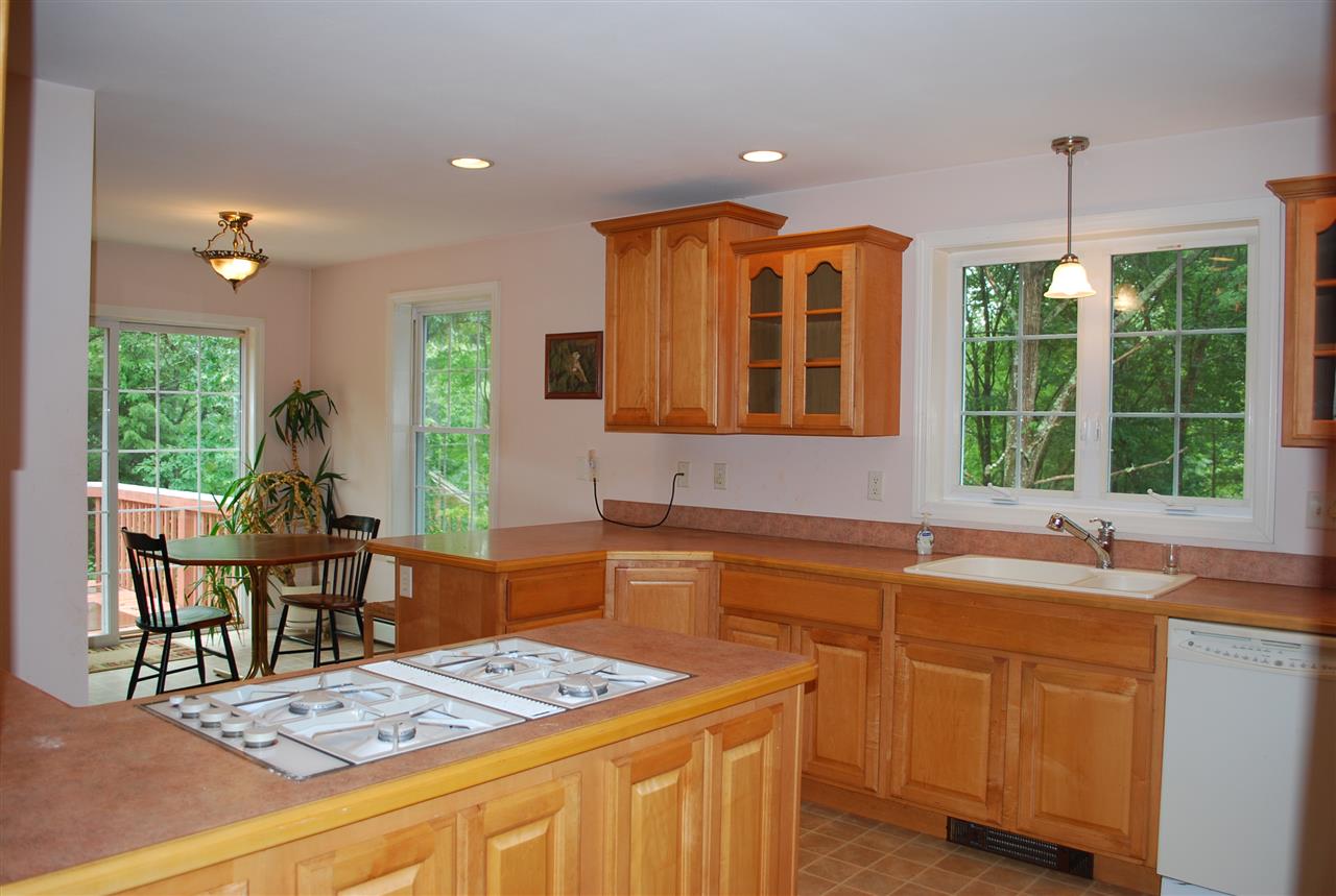 638 Scruton Pond Road Barrington, NH 03825 - Photo 4 of 27 Gallery Image 4
