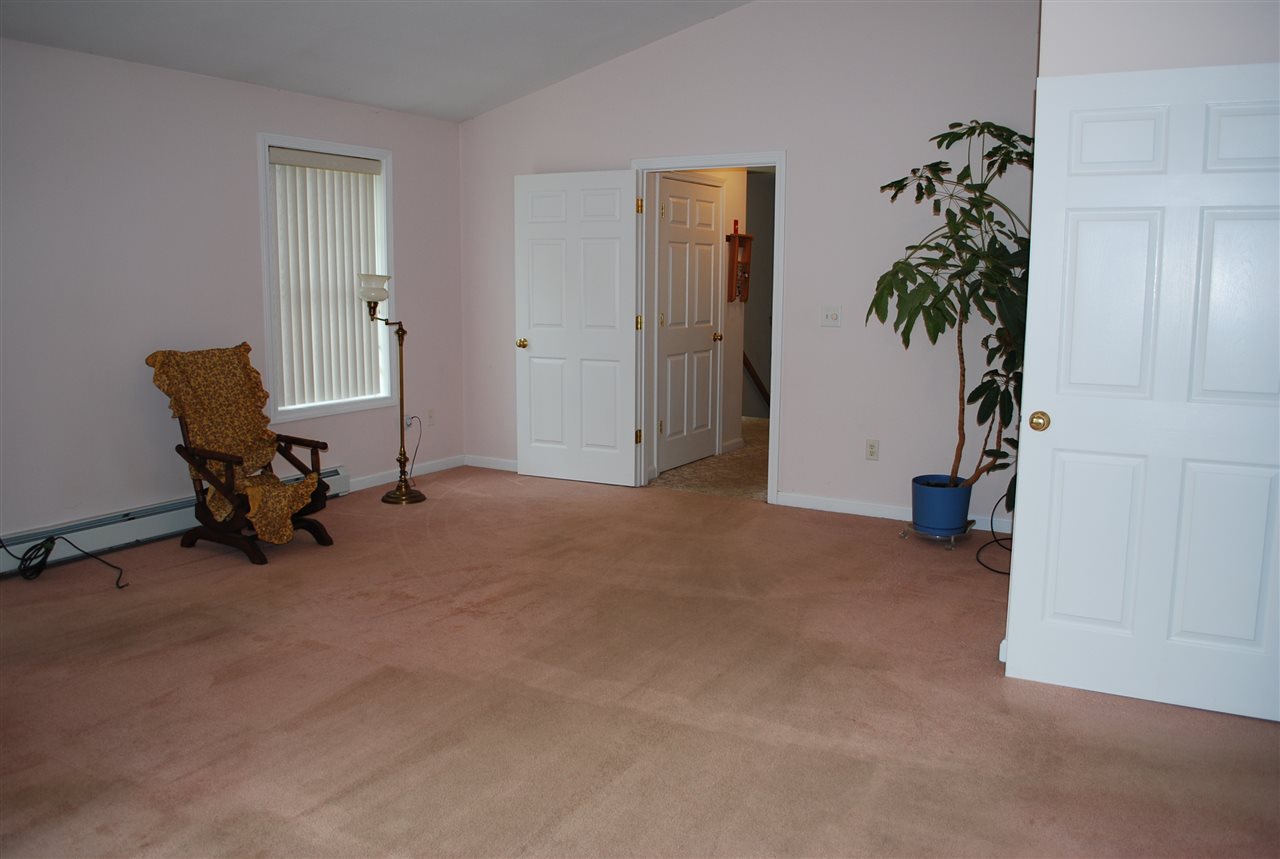 638 Scruton Pond Road Barrington, NH 03825 - Photo 9 of 27 Gallery Image 9