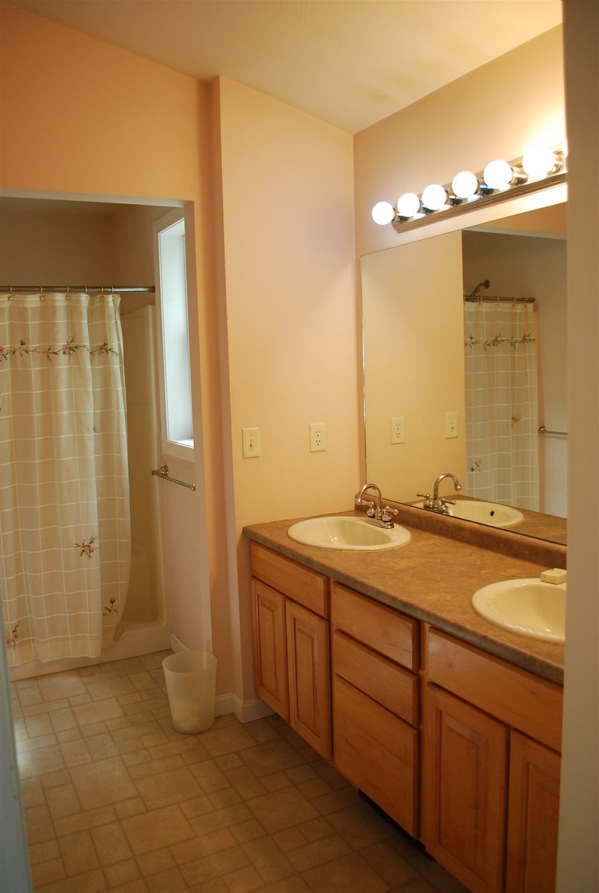 638 Scruton Pond Road Barrington, NH 03825 - Photo 10 of 27 Gallery Image 10