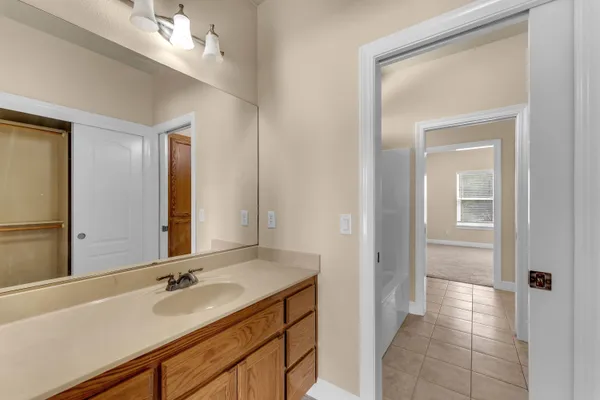 $425,000 | 24015 Shirley Drive, Bella Vista, CA 96008