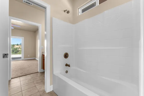 $425,000 | 24015 Shirley Drive, Bella Vista, CA 96008