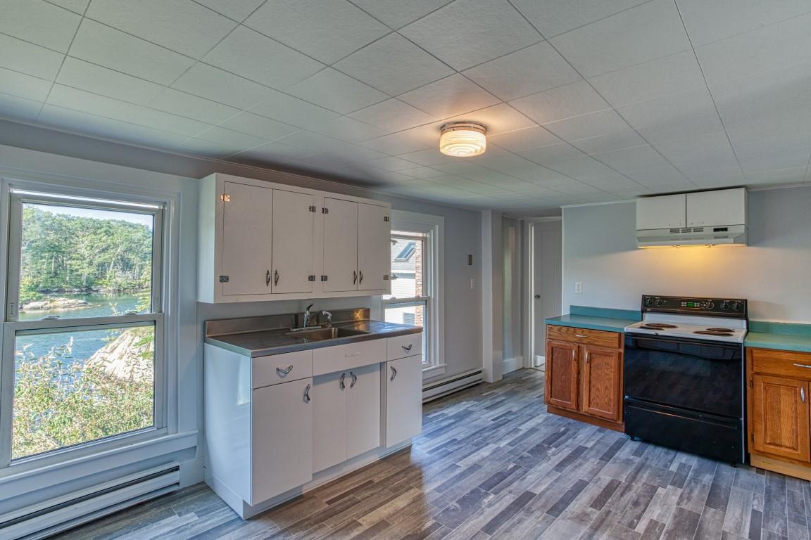211 Ocean Point Road East Boothbay, ME 04544 - Photo 17 of 23 17