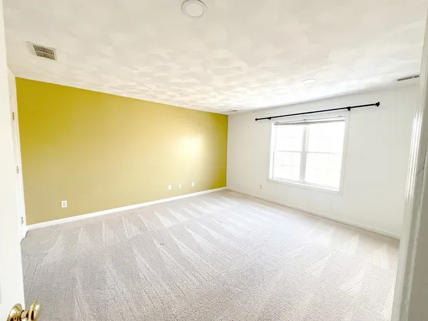 $3,500 | 18 Dale Street, Unit 6H, Andover, MA 01810