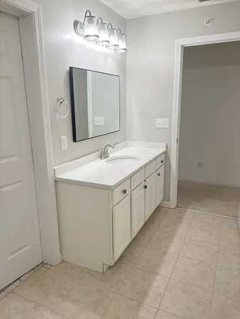 $3,500 | 18 Dale Street, Unit 6H, Andover, MA 01810