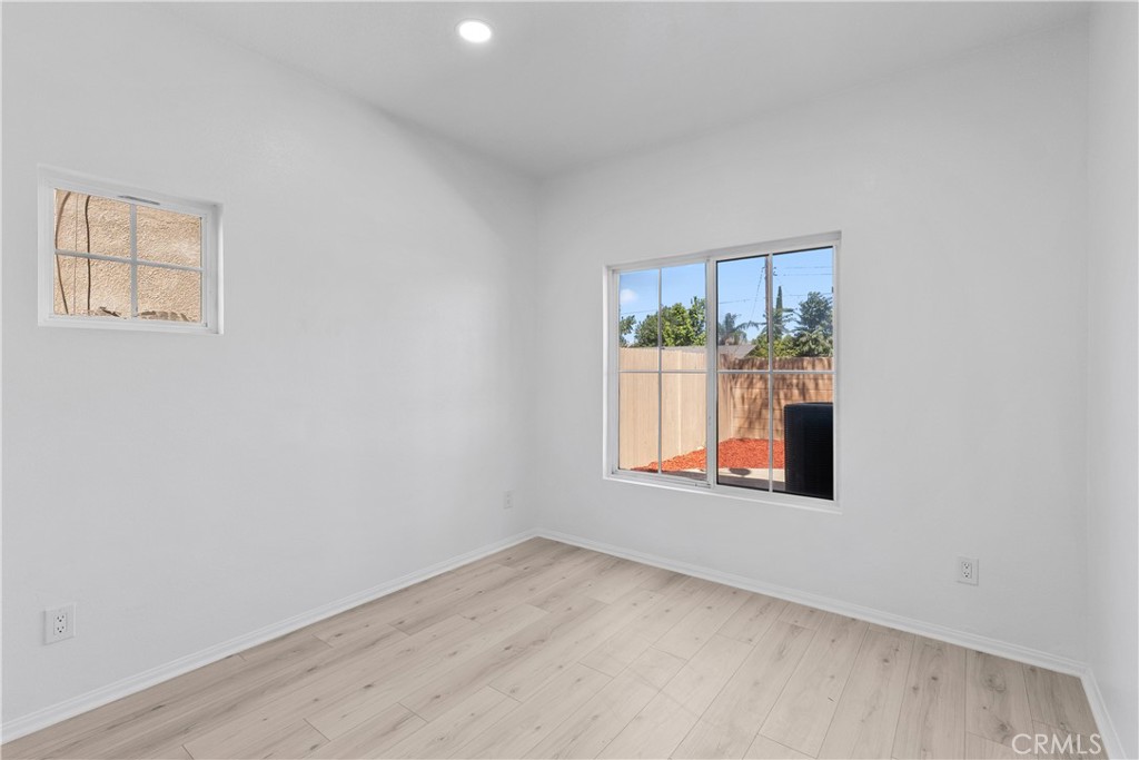 1271 Castledale Street Riverside, CA 92501 - Photo 23 of 54