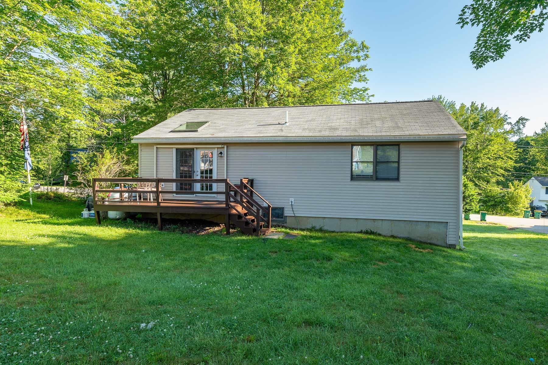 75 Ledgeview Drive Rochester, NH 03839 - Photo 13 of 32