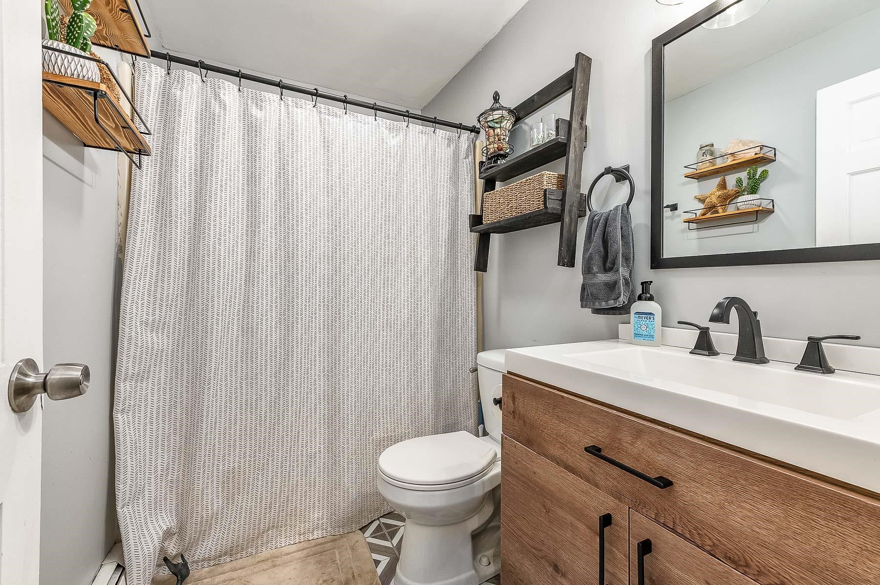 75 Ledgeview Drive Rochester, NH 03839 - Photo 14 of 32