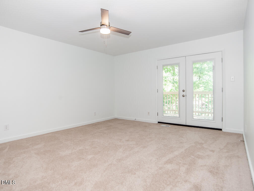 2004 Brocton Place Durham, NC 27712 - Photo 14 of 42 Real_Estate_Avenue_West_2004_Brocton-954