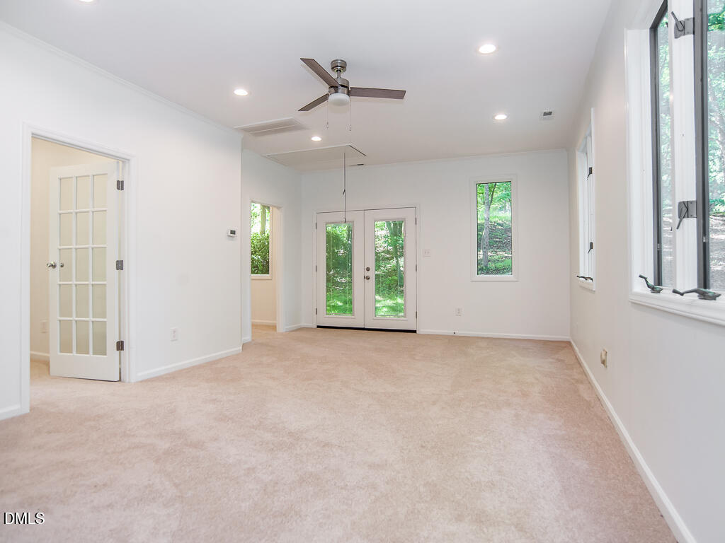 2004 Brocton Place Durham, NC 27712 - Photo 19 of 42 Real_Estate_Avenue_West_2004_Brocton-952