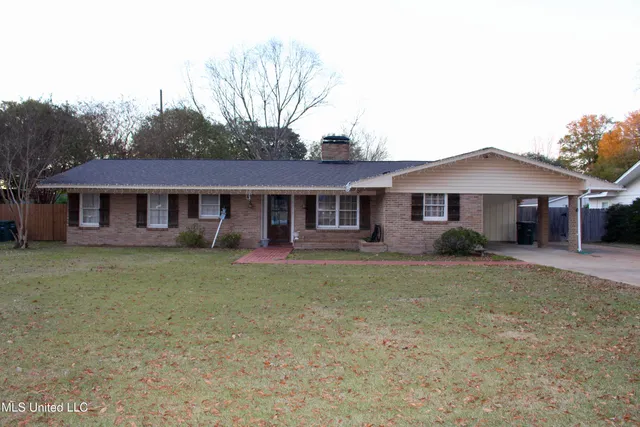 $265,000 | 304 Sycamore Street, Leland, MS 38756