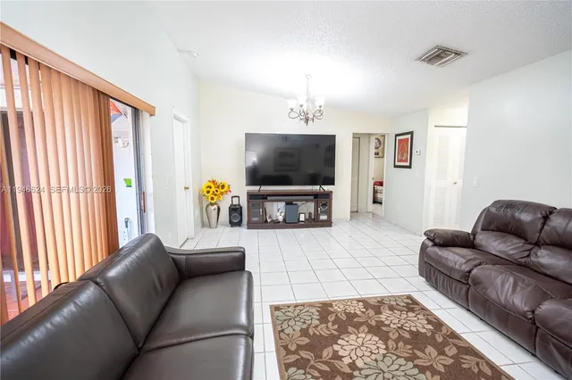 $340,000 | 15235 Southwest 64th Terrace, Unit 935, Miami, FL 33193