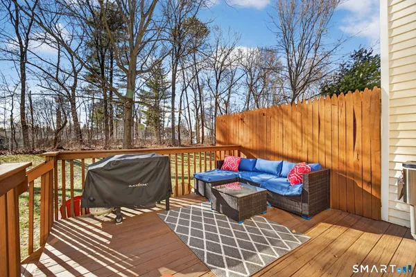 $335,000 | 135 New Britain Avenue, Unit 5, Plainville, CT 06062