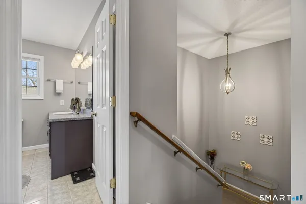 $335,000 | 135 New Britain Avenue, Unit 5, Plainville, CT 06062