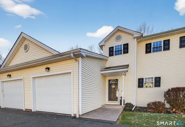 $335,000 | 135 New Britain Avenue, Unit 5, Plainville, CT 06062