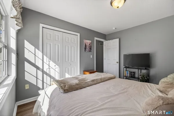 $335,000 | 135 New Britain Avenue, Unit 5, Plainville, CT 06062