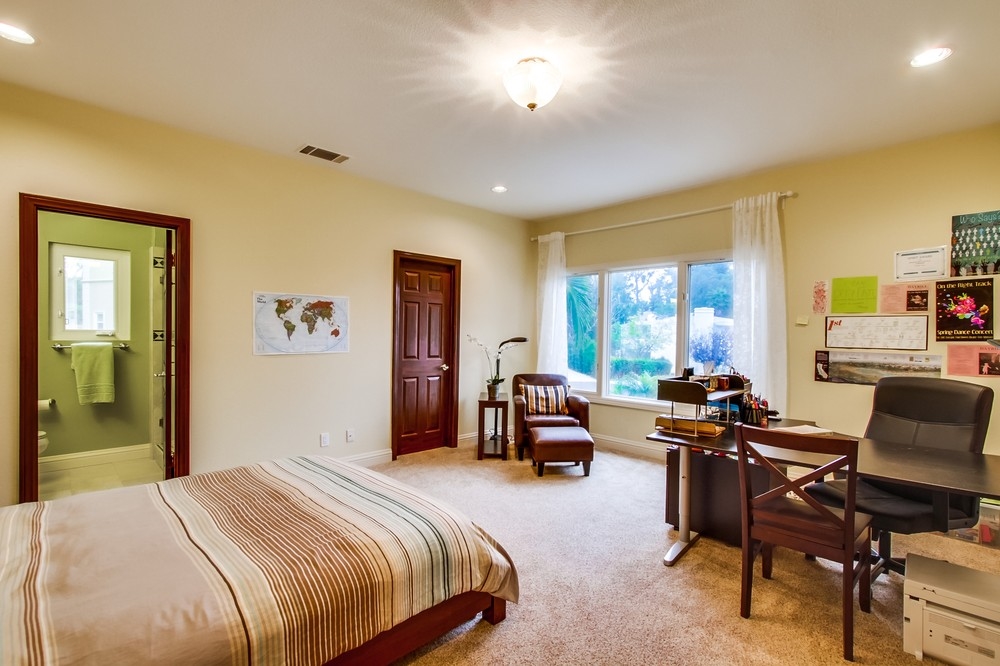 1768 El Paso Real La Jolla, CA 92037 - Photo 21 of 25