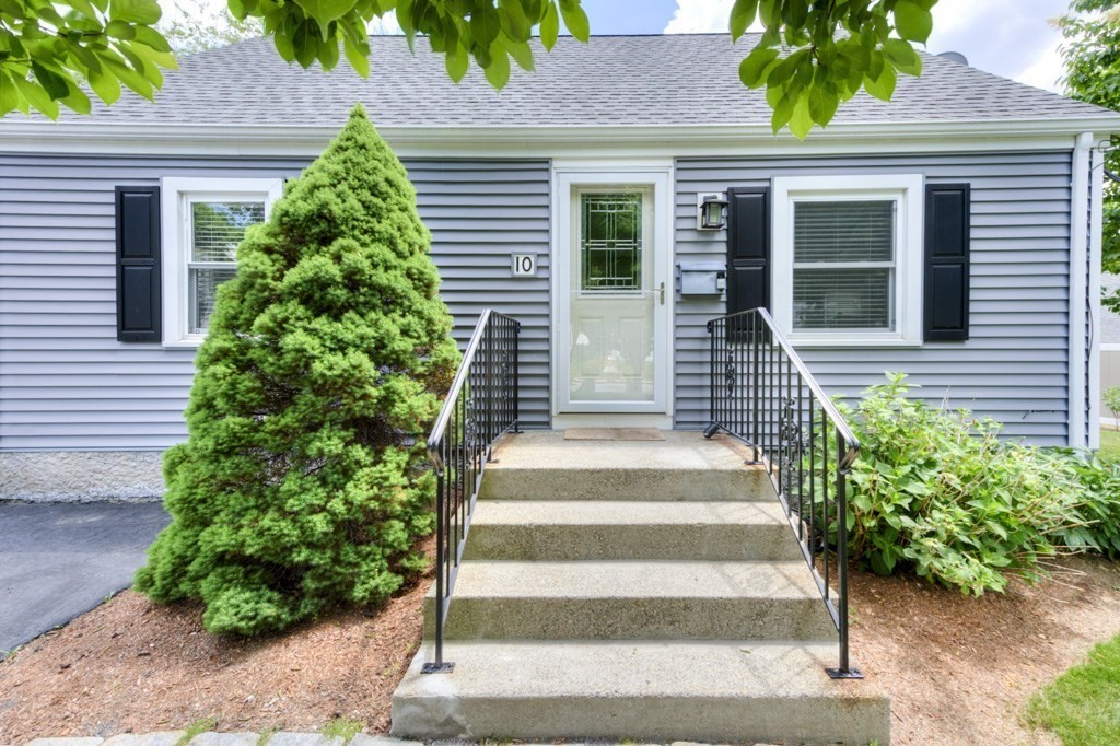 10 Ridgewood Road Worcester, MA 01606 - Photo 2 of 38