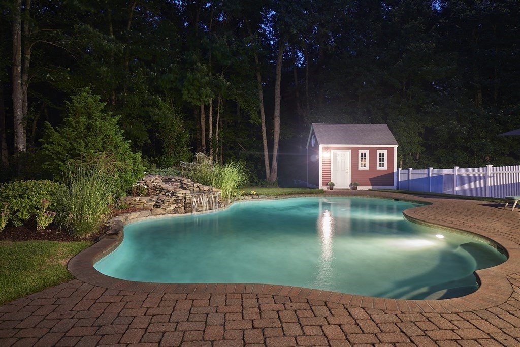 15 Stanley Road Norton, MA 02766 - Photo 6 of 42 Gallery Image 6