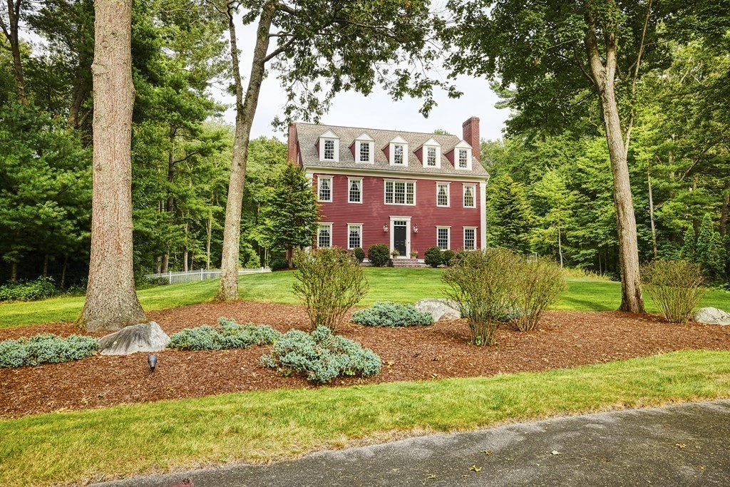 15 Stanley Road Norton, MA 02766 - Photo 8 of 42 Gallery Image 8