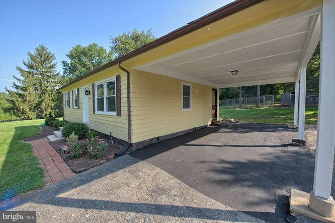15715 Barnesville Road Boyds, MD 20841 - Photo 27 of 30 Carport and side entrance into house