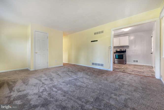 15715 Barnesville Road Boyds, MD 20841 - Photo 5 of 30 Living Room from front entrance