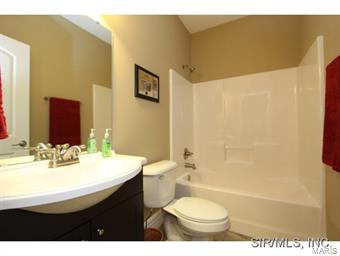 202 North Bluff Road Collinsville, IL 62234 - Photo 19 of 24 Gallery Image 19
