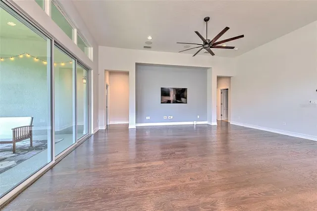 $3,500 | 5943 Jasper Glen Drive, Lithia, FL 33547