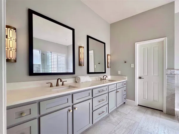 $4,800 | 251 North Maple Glade Circle, The Woodlands, TX 77382