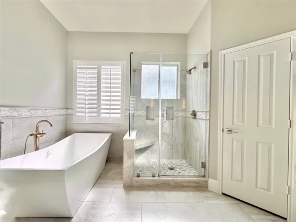 $4,800 | 251 North Maple Glade Circle, The Woodlands, TX 77382