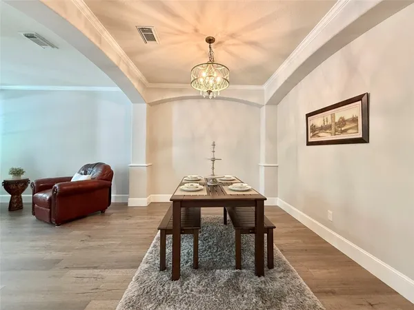 $4,600 | 251 North Maple Glade Circle, The Woodlands, TX 77382