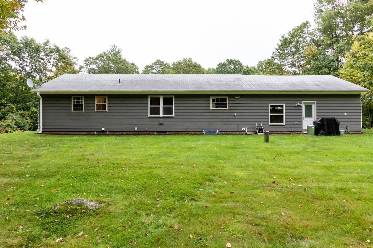383 Concord Stage Road Weare, NH 03281 - Photo 34 of 39