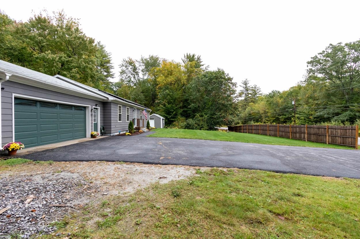 383 Concord Stage Road Weare, NH 03281 - Photo 5 of 39