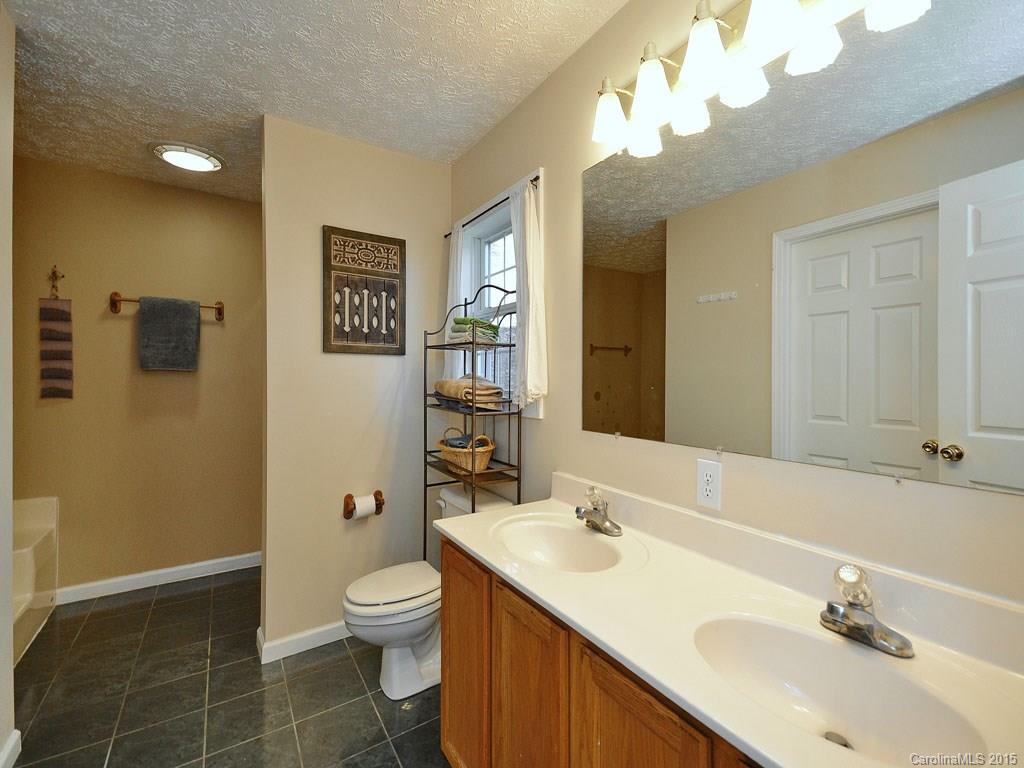 95 Guffey Mountain Road Fairview, NC 28730 - Photo 9 of 14 Gallery Image 9