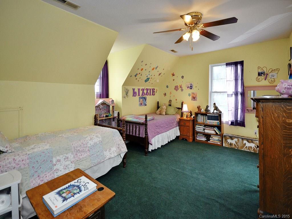 95 Guffey Mountain Road Fairview, NC 28730 - Photo 10 of 14 Gallery Image 10