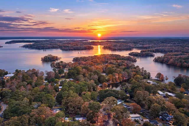 $340,000 | 109 Cove Lane, Eutawville, SC 29048