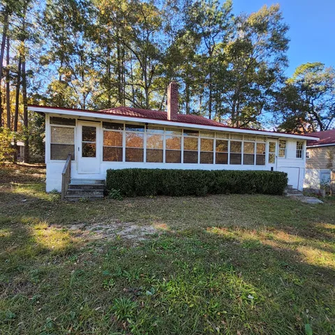 $315,000 | 109 Cove Lane, Eutawville, SC 29048