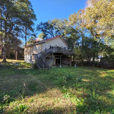 $315,000 | 109 Cove Lane, Eutawville, SC 29048