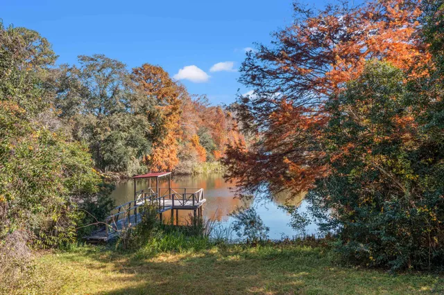 $315,000 | 109 Cove Lane, Eutawville, SC 29048